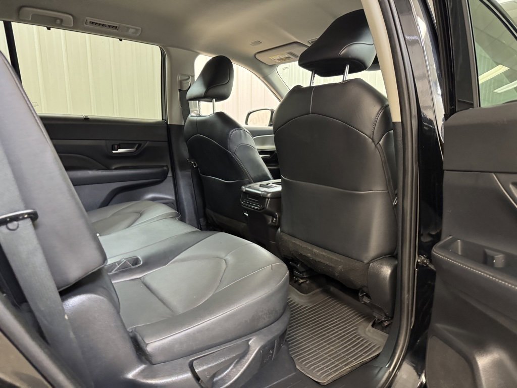 Used 2024 Toyota Grand Highlander XLE image 24