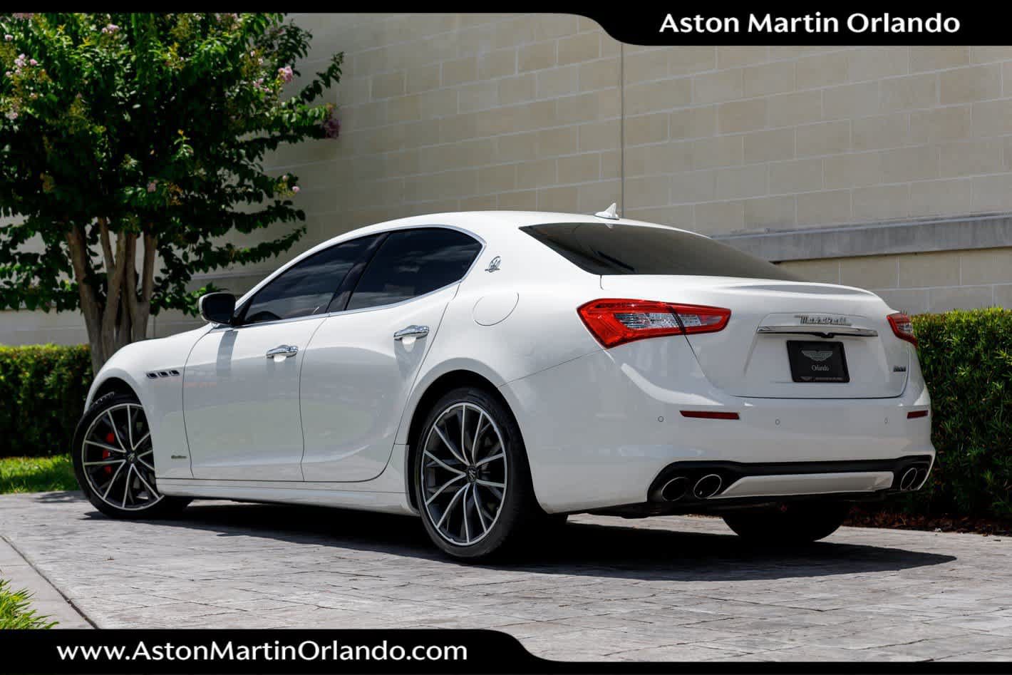 Used 2020 Maserati Ghibli GranLusso RWD image 32