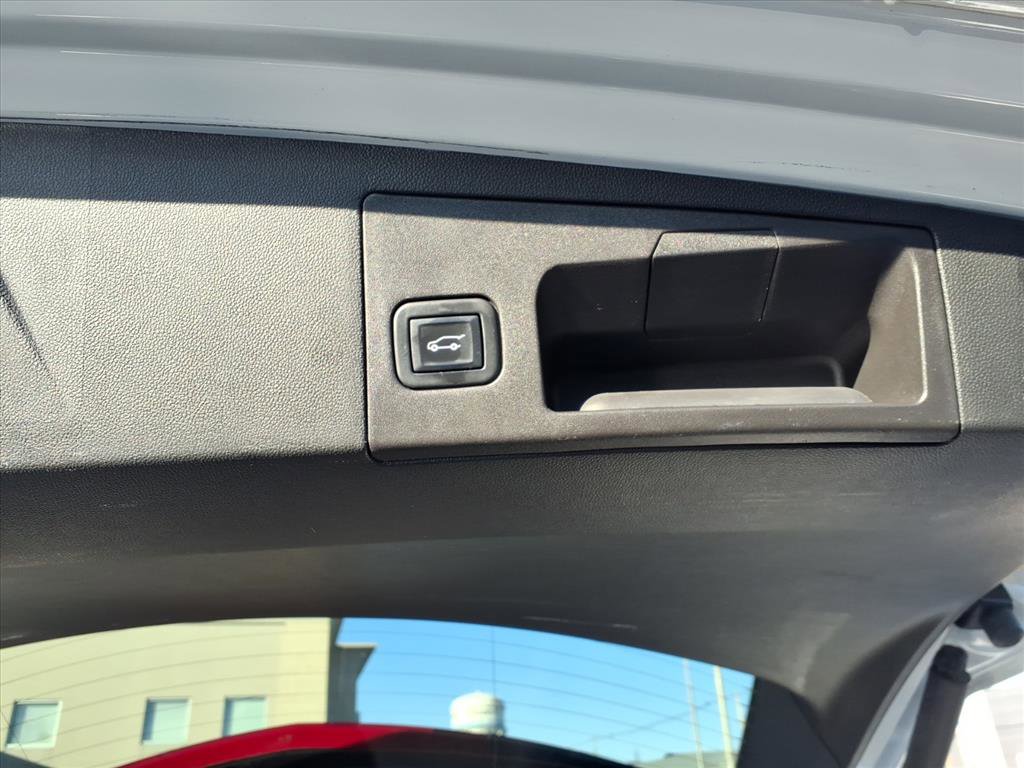 Certified 2022 Cadillac XT5 Premium Luxury image 15