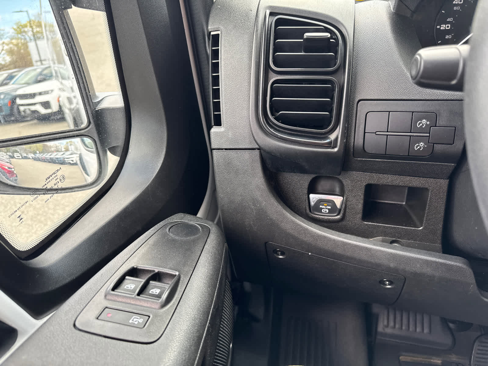 Used 2023 RAM ProMaster 2500 FWD image 20