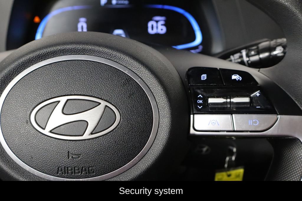 Used 2025 Hyundai Elantra SE FWD image 10