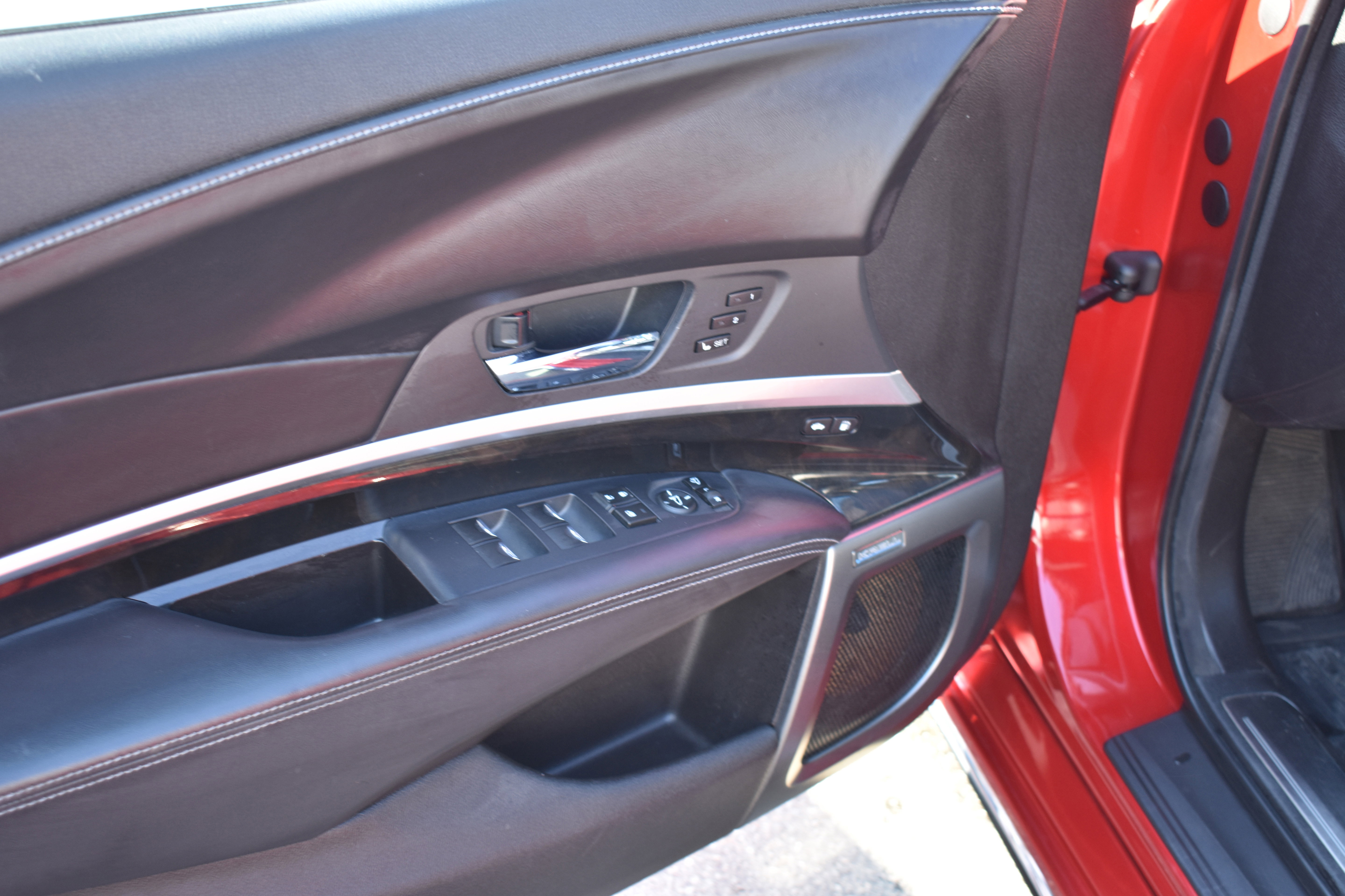 Used 2020 Acura RLX Sport Hybrid w/ Advance Pkg image 24