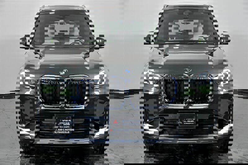 Used 2023 BMW X1 xDrive28i w/ Convenience Package image 4