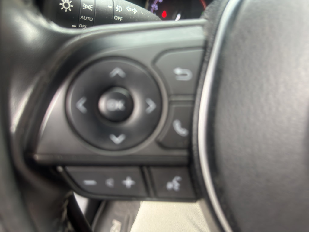 Used 2019 Toyota RAV4 Limited w/ Advanced Technology Package FWD image 11