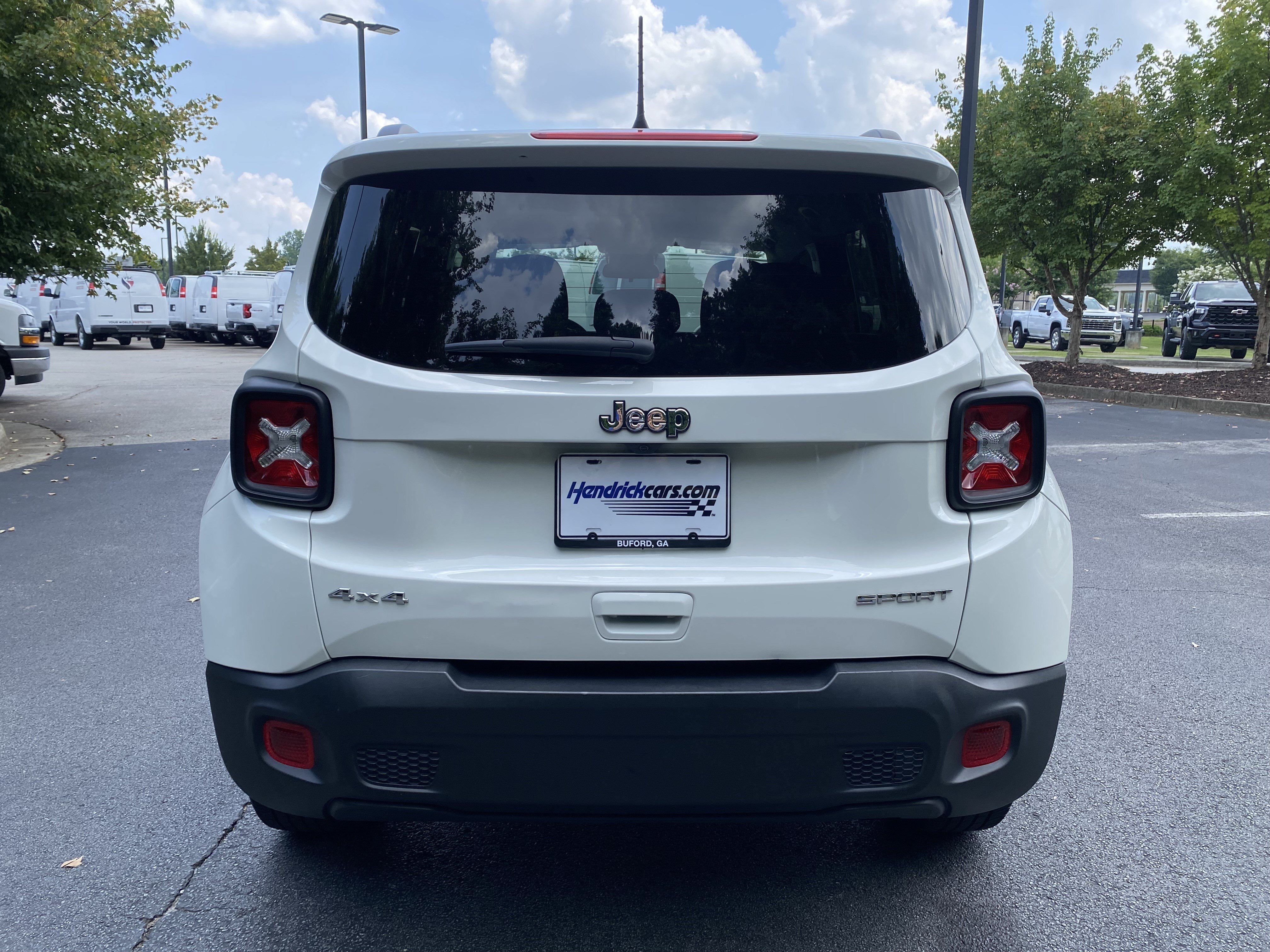 Used 2022 Jeep Renegade Sport w/ Sport Appearance Group AWD/4WD image 8