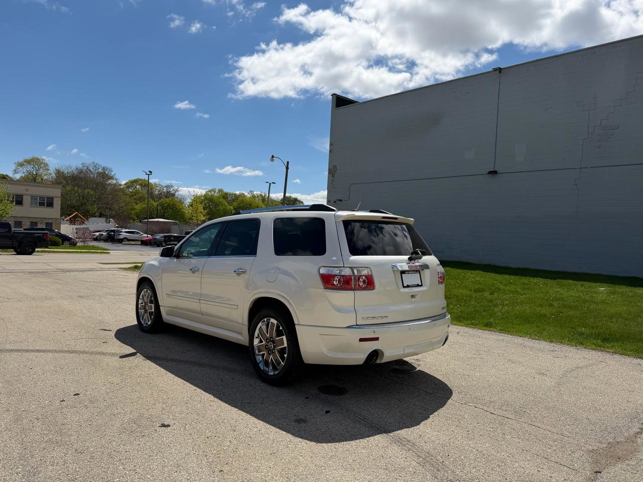 Used 2012 GMC Acadia Denali AWD/4WD image 5