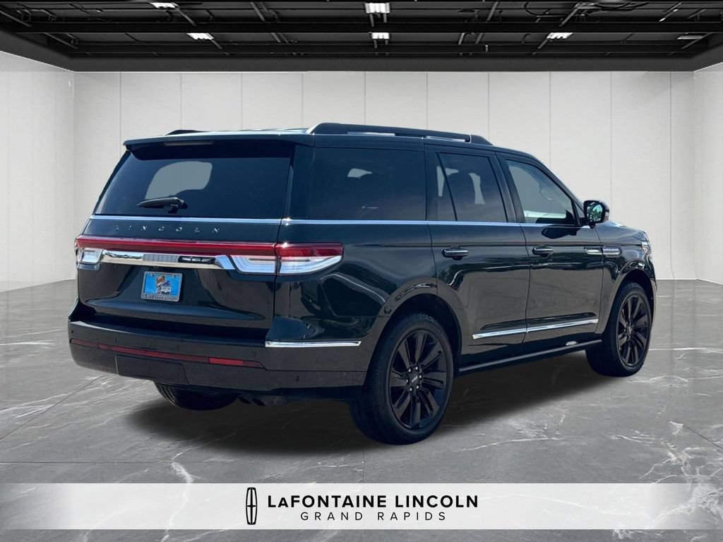 Certified 2022 Lincoln Navigator Black Label AWD/4WD image 5