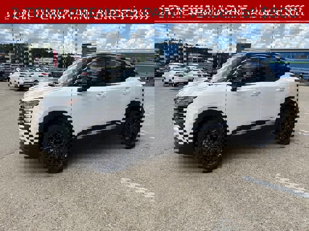 New 2025 Nissan Kicks SR image 2