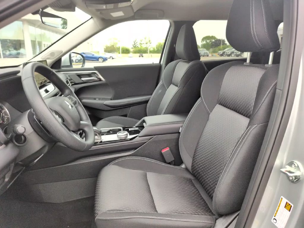 New 2026 Mitsubishi Outlander ES AWD/4WD image 21
