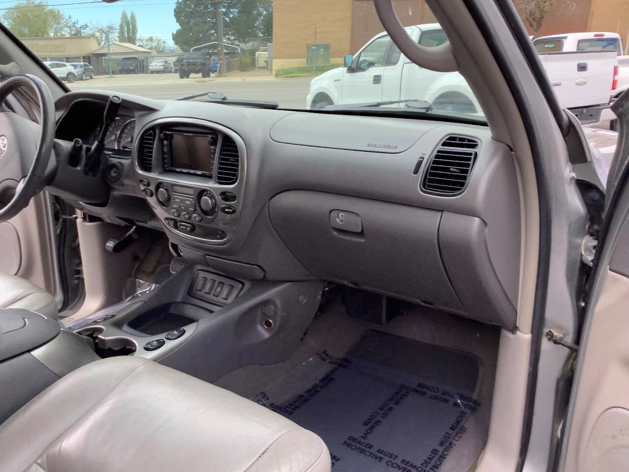 Used 2006 Toyota Sequoia Limited image 32