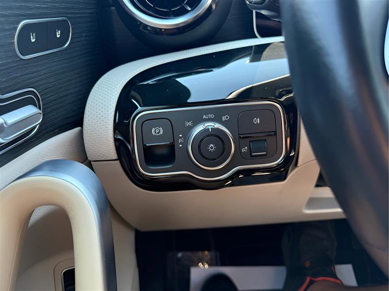 Used 2019 Mercedes-Benz A 220 image 18