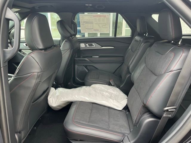 New 2026 Ford Explorer ST w/ Sun And Sound Package image 5
