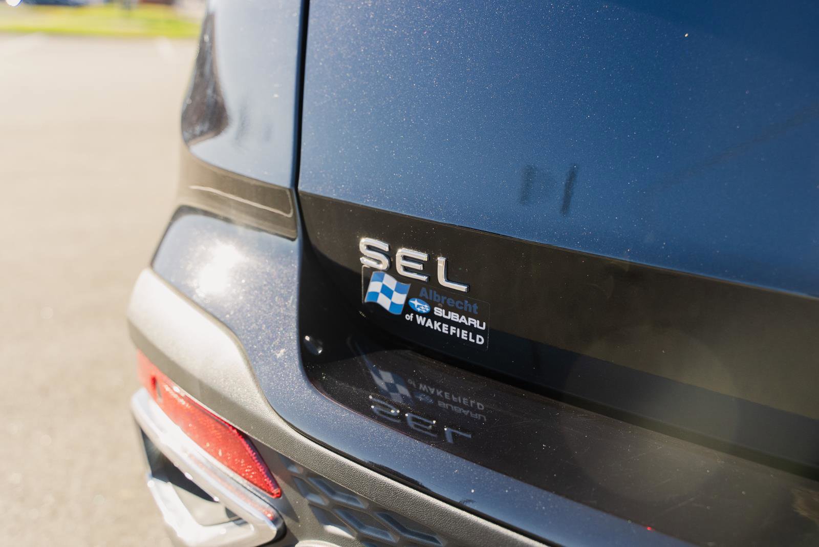 Used 2022 Volkswagen Taos SEL w/ Panoramic Sunroof Package image 11