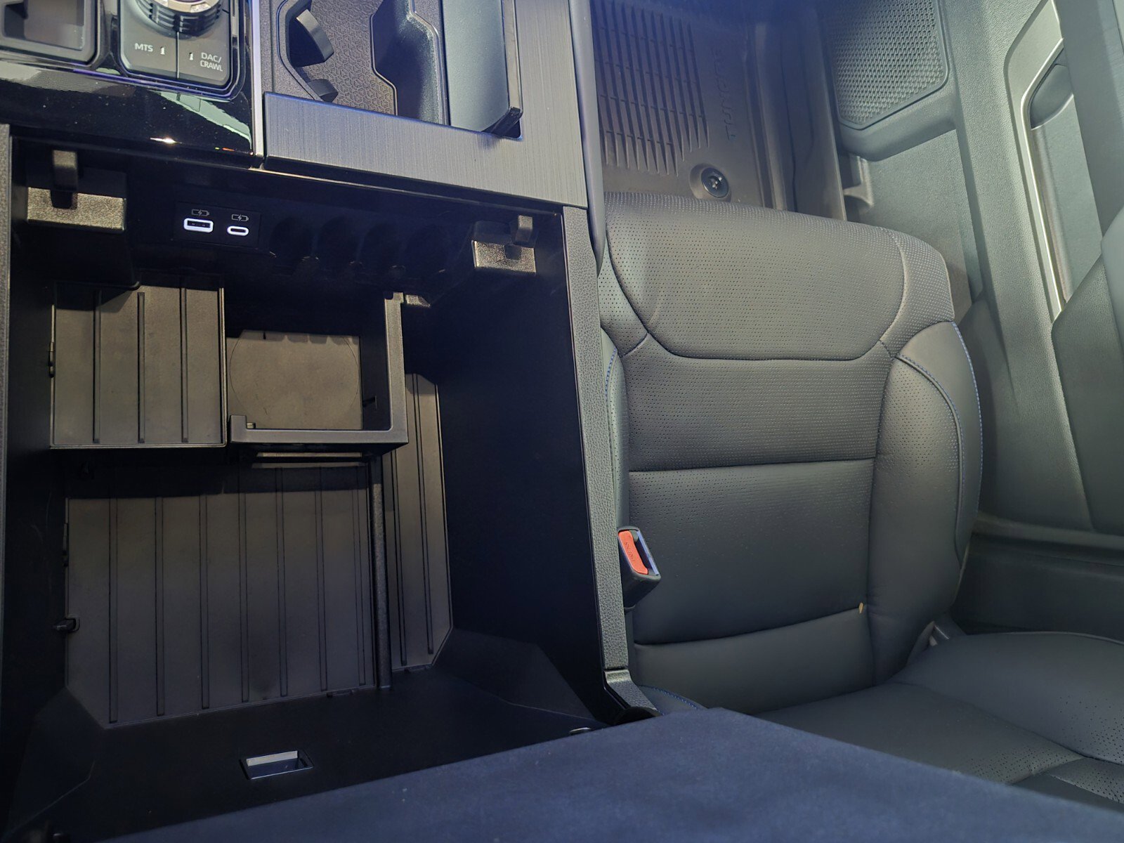 New 2026 Toyota Tundra Platinum AWD/4WD image 29