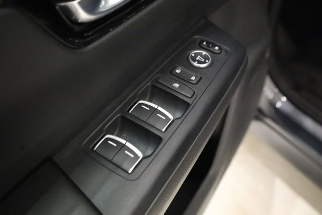 Used 2025 Honda CR-V EX-L image 17