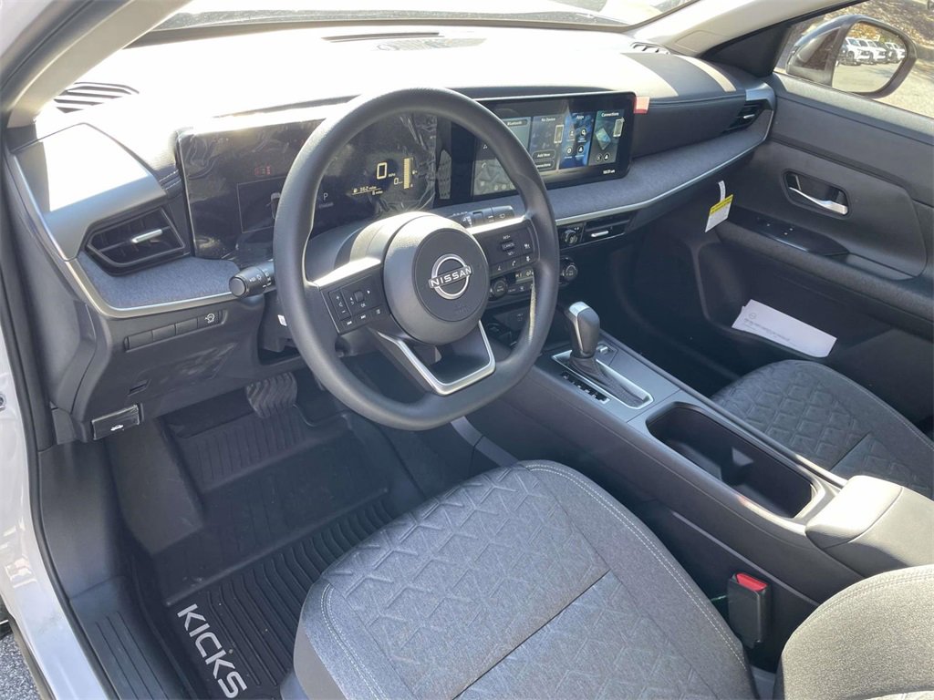 New 2026 Nissan Kicks SV image 12