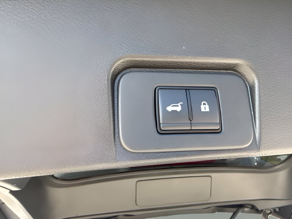 Used 2025 Nissan Rogue SV w/ Rock Creek Premium Package AWD/4WD image 24