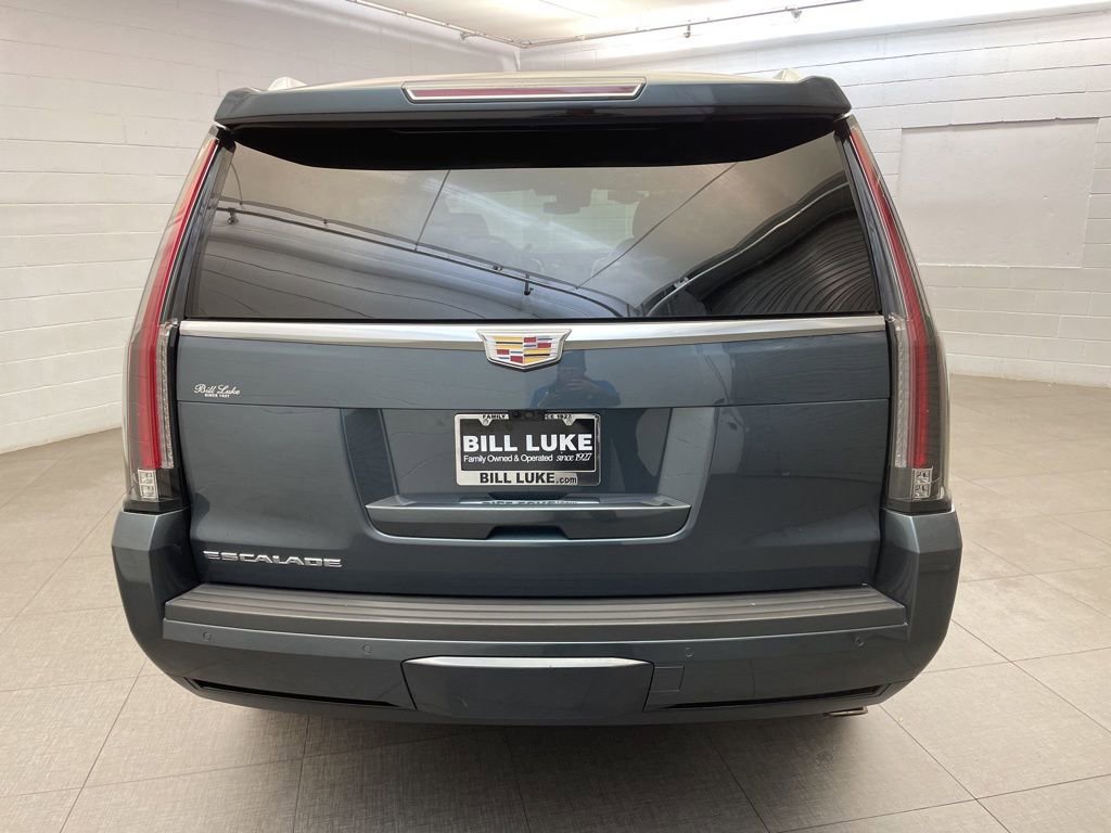Used 2020 Cadillac Escalade Luxury w/ LPO, Radiant Package AWD/4WD image 7