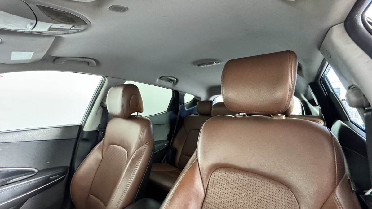 Used 2013 Hyundai Santa Fe Sport 2.0T FWD image 11