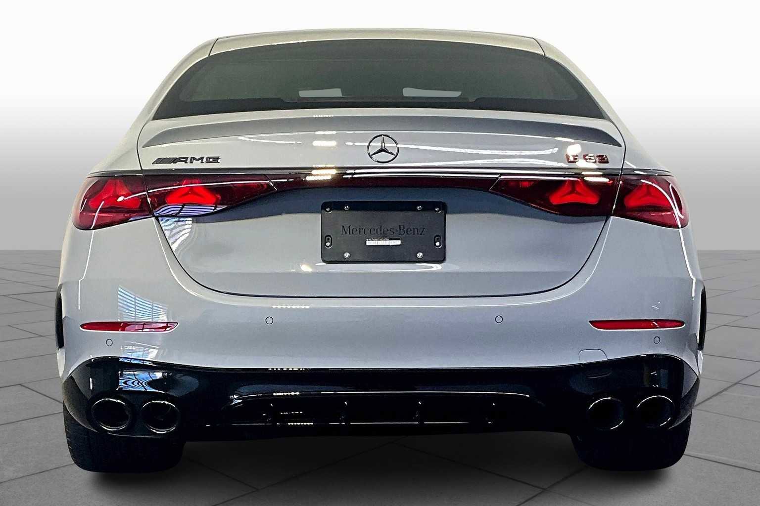 New 2026 Mercedes-Benz E 53 AMG e 4MATIC Sedan image 4