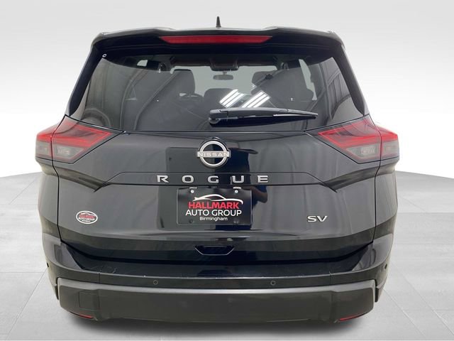 Used 2024 Nissan Rogue SV image 3