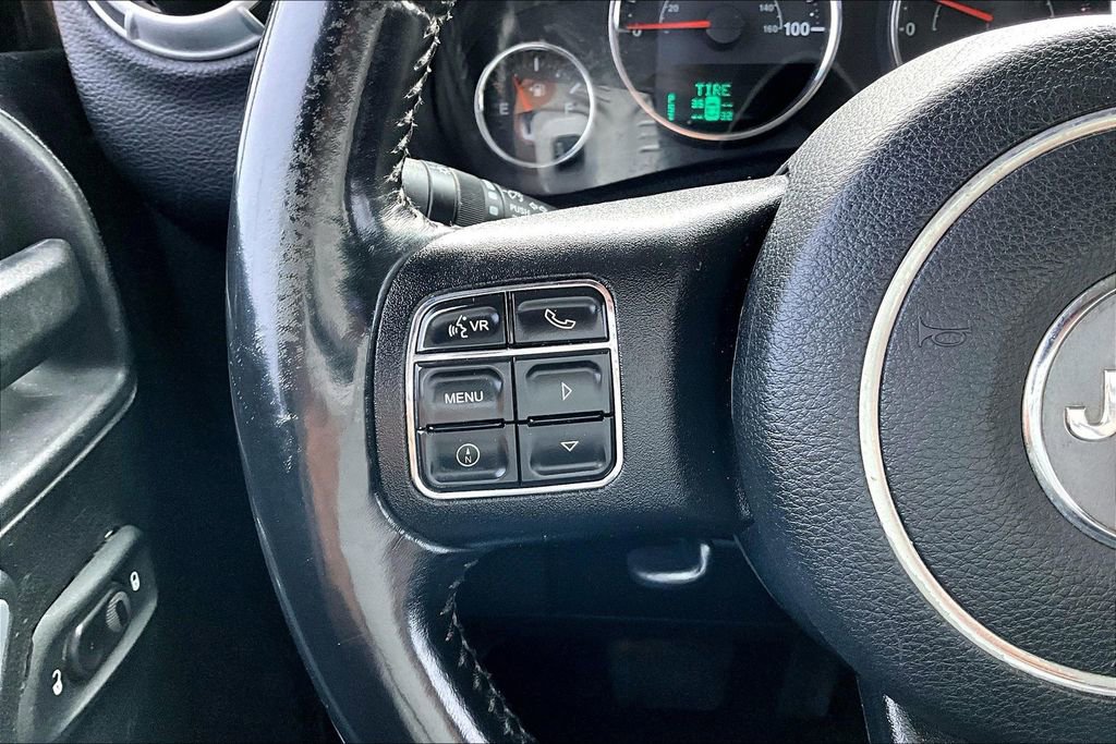 Used 2016 Jeep Wrangler Unlimited Sahara w/ Connectivity Group image 11