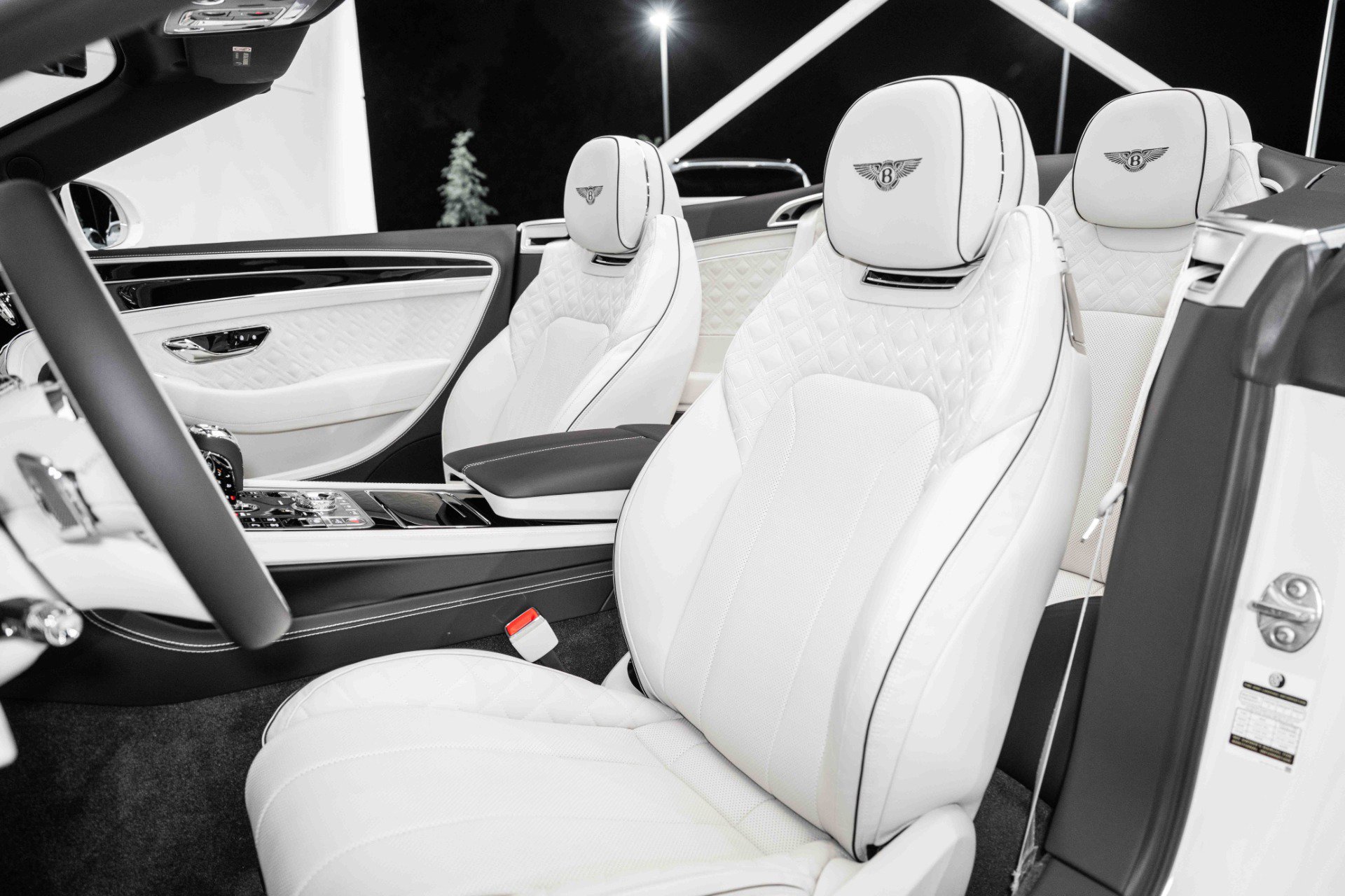 Used 2022 Bentley Continental GT image 17