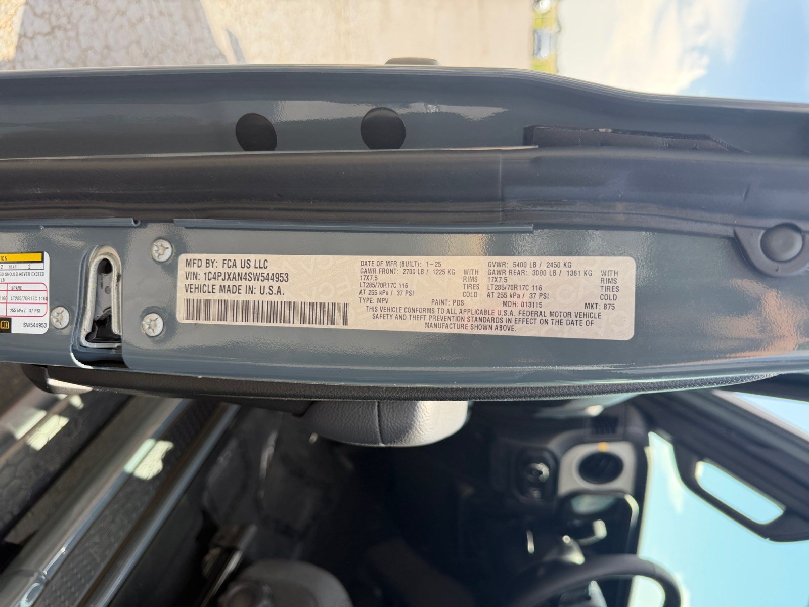 Used 2025 Jeep Wrangler Sport AWD/4WD image 25