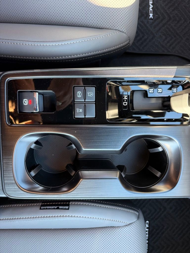 Used 2026 Subaru Outback Limited AWD/4WD image 27