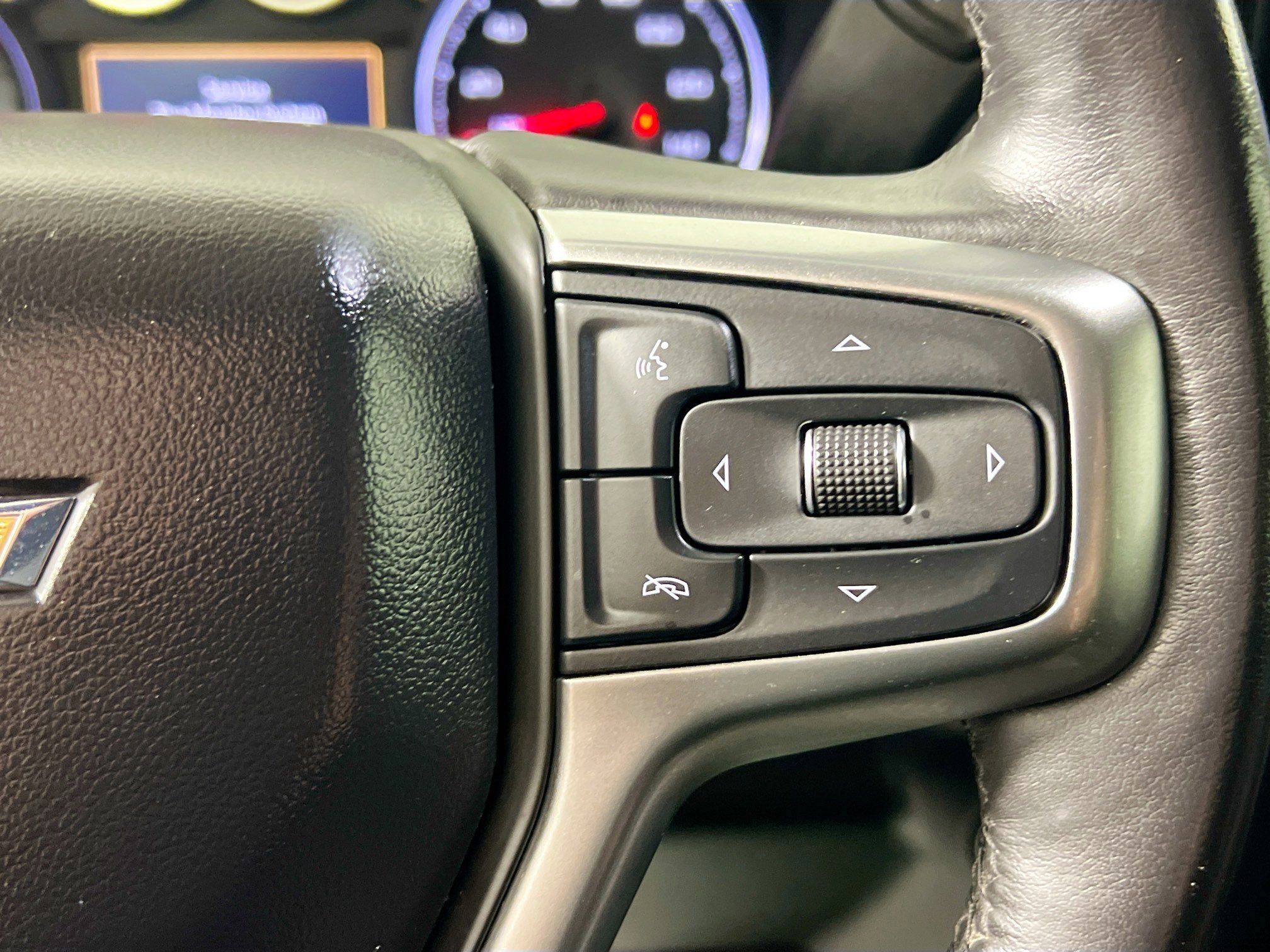 Used 2020 Chevrolet Silverado 1500 LT w/ All-Star Edition RWD image 19