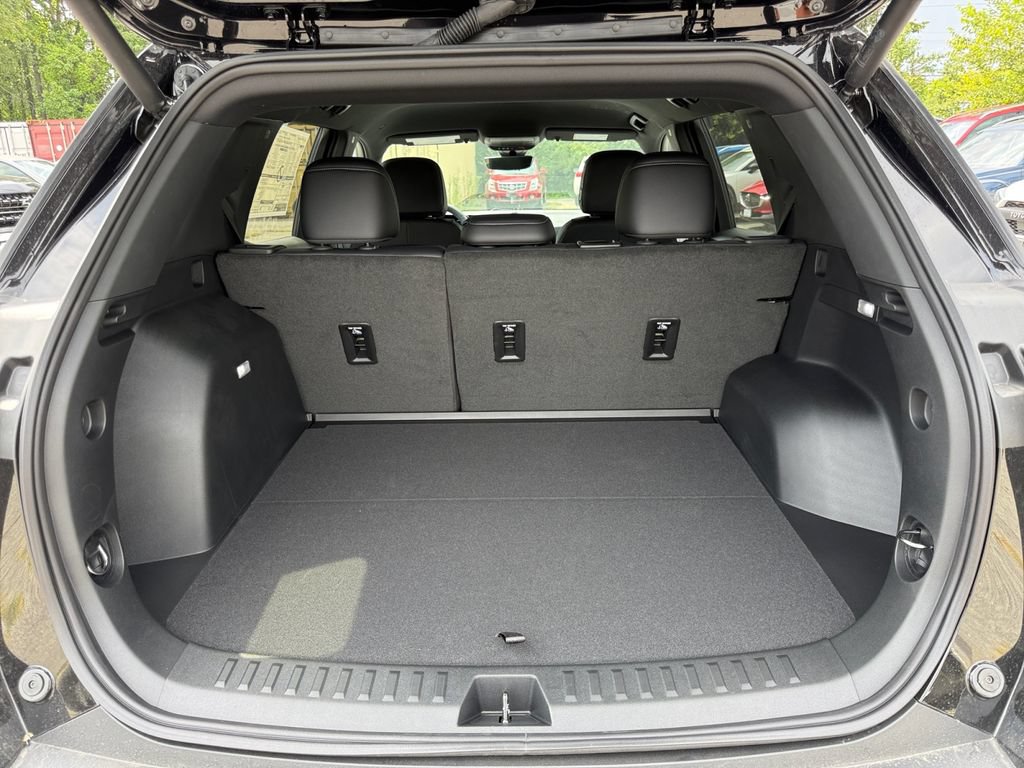 New 2027 Chevrolet Equinox LT w/ Convenience Package II FWD image 25
