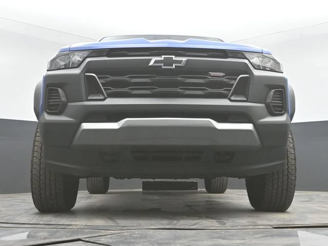Used 2025 Chevrolet Colorado Trail Boss AWD/4WD image 29