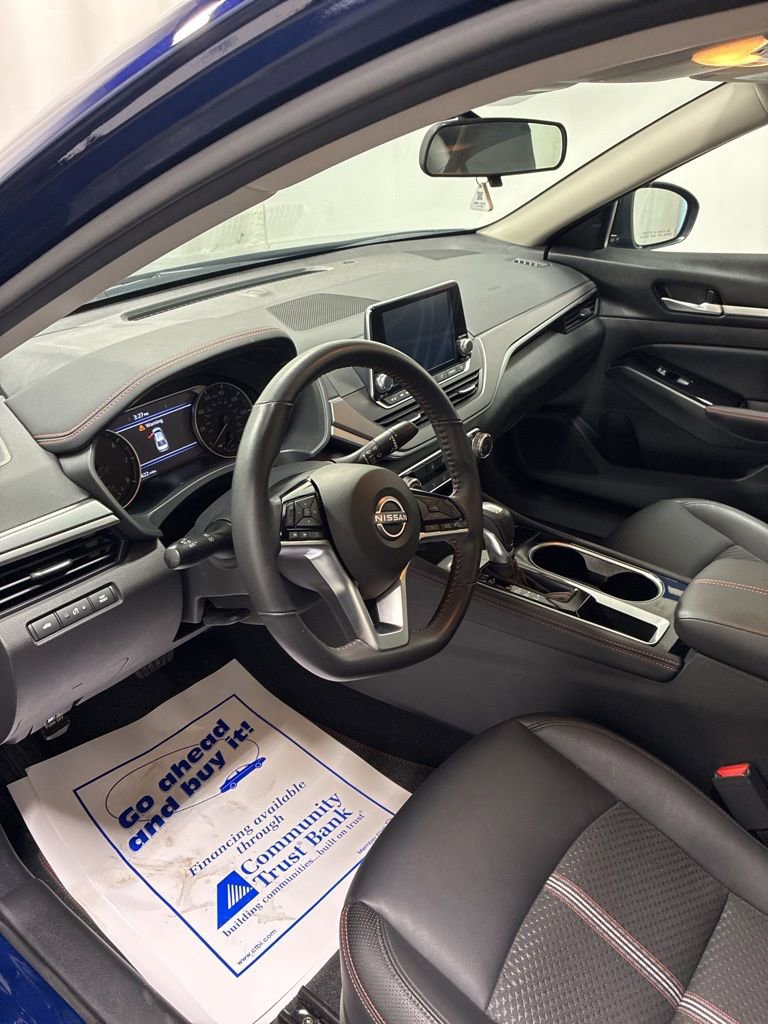 Used 2024 Nissan Altima 2.5 SR image 11