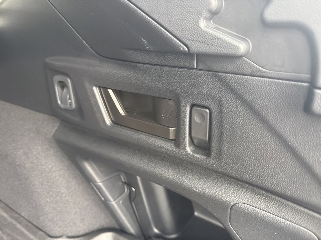 Certified 2022 Subaru Outback Touring XT w/ Popular Package #2 image 32