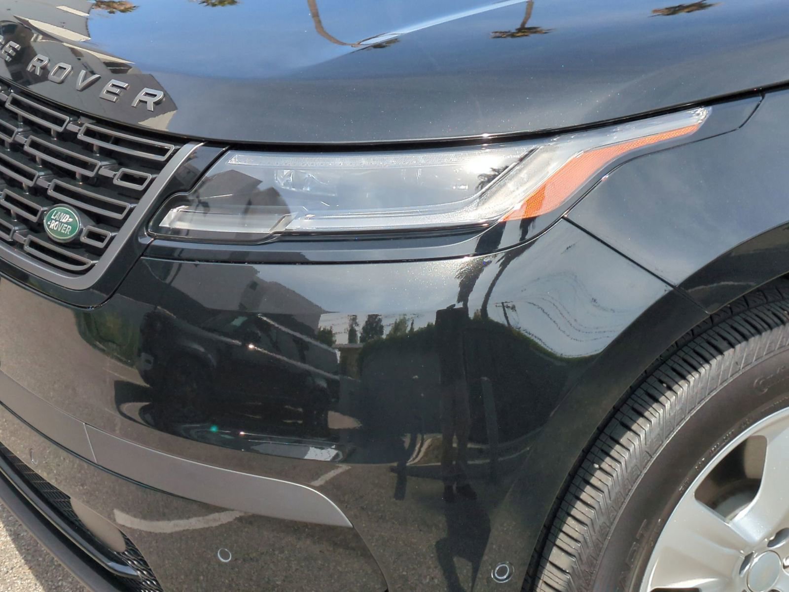 Used 2026 Land Rover Range Rover Velar S AWD/4WD image 10