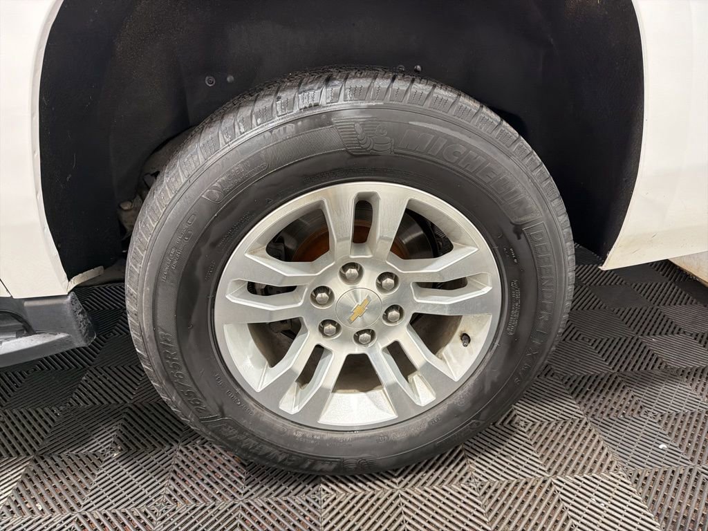 Used 2020 Chevrolet Suburban LT image 33