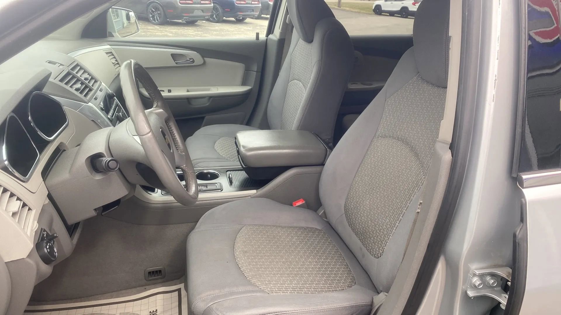 Used 2012 Chevrolet Traverse LT AWD/4WD image 9