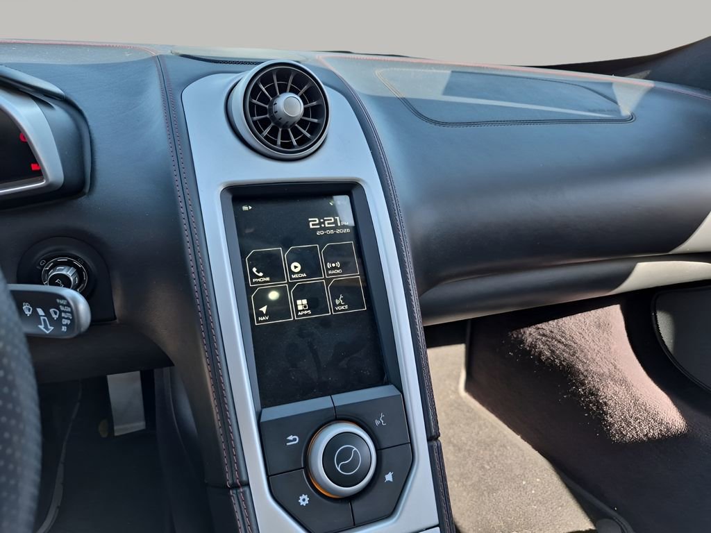 Used 2013 McLaren MP4-12C Spider image 31