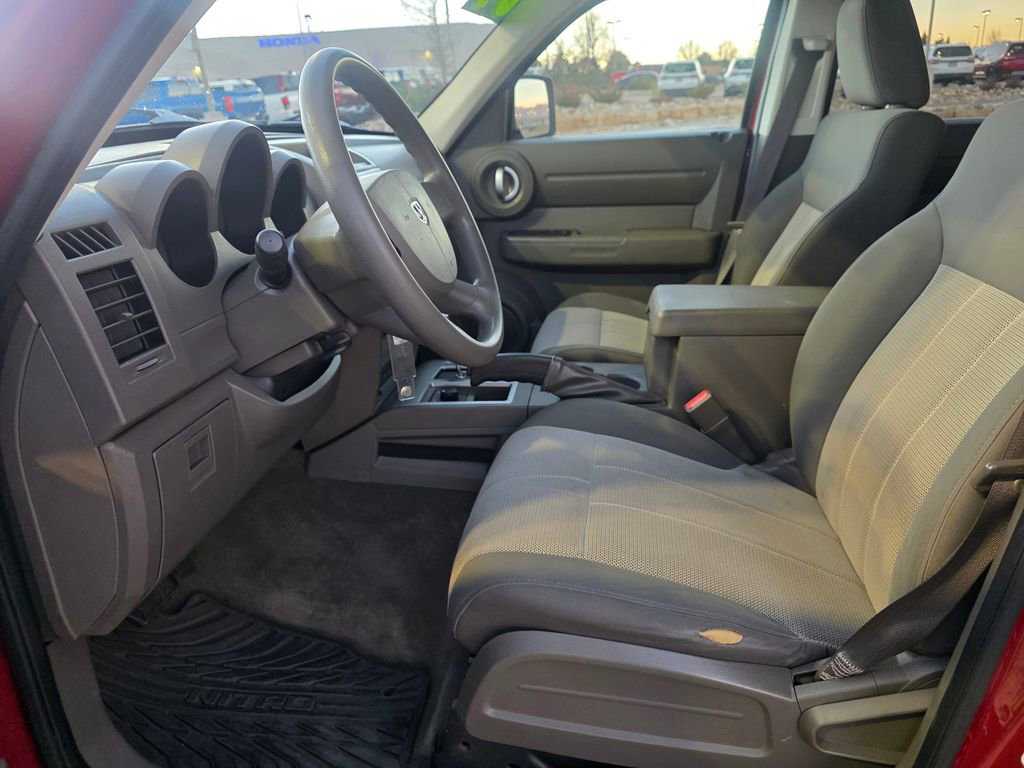 Used 2007 Dodge Nitro SXT image 20