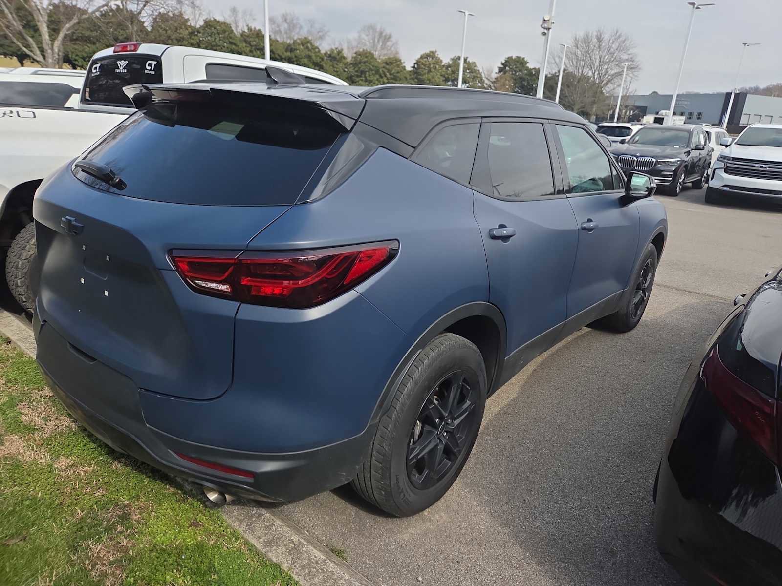 Used 2023 Chevrolet Blazer LT w/ Midnight/Sport Edition image 2