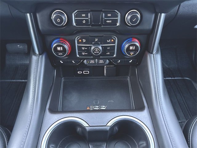 Used 2021 Chevrolet Tahoe Z71 w/ Luxury Package image 17