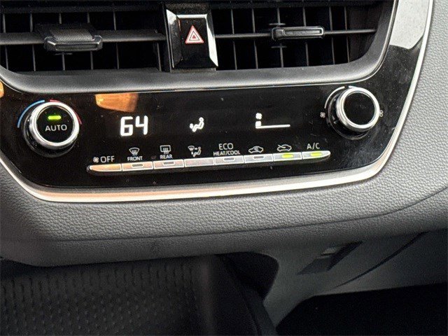 Used 2022 Toyota Corolla LE image 21
