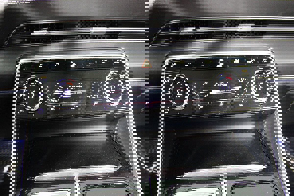 Used 2021 Genesis GV80 2.5T image 10