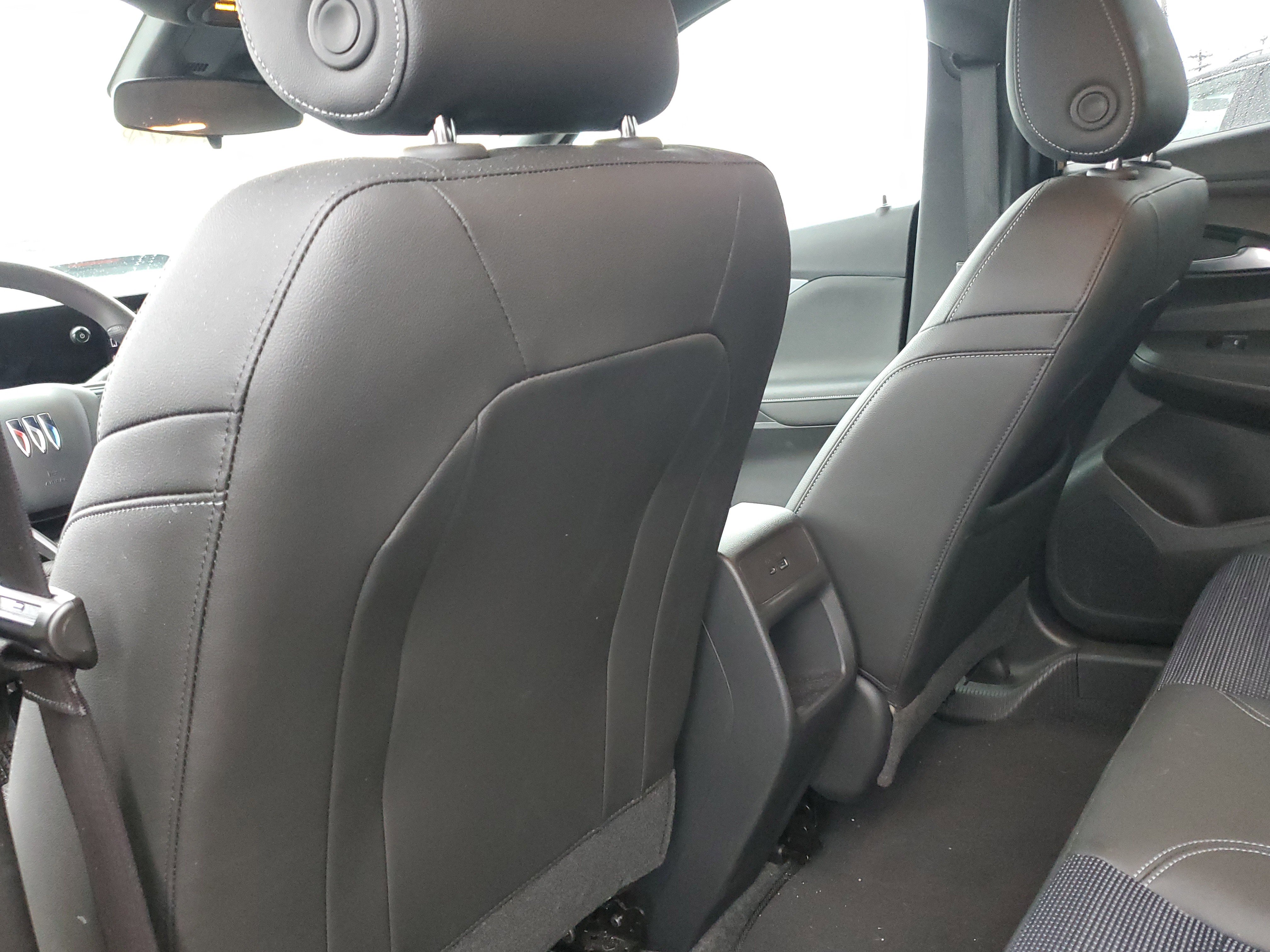 Used 2024 Buick Envista Preferred w/ Advanced Safety Package image 29