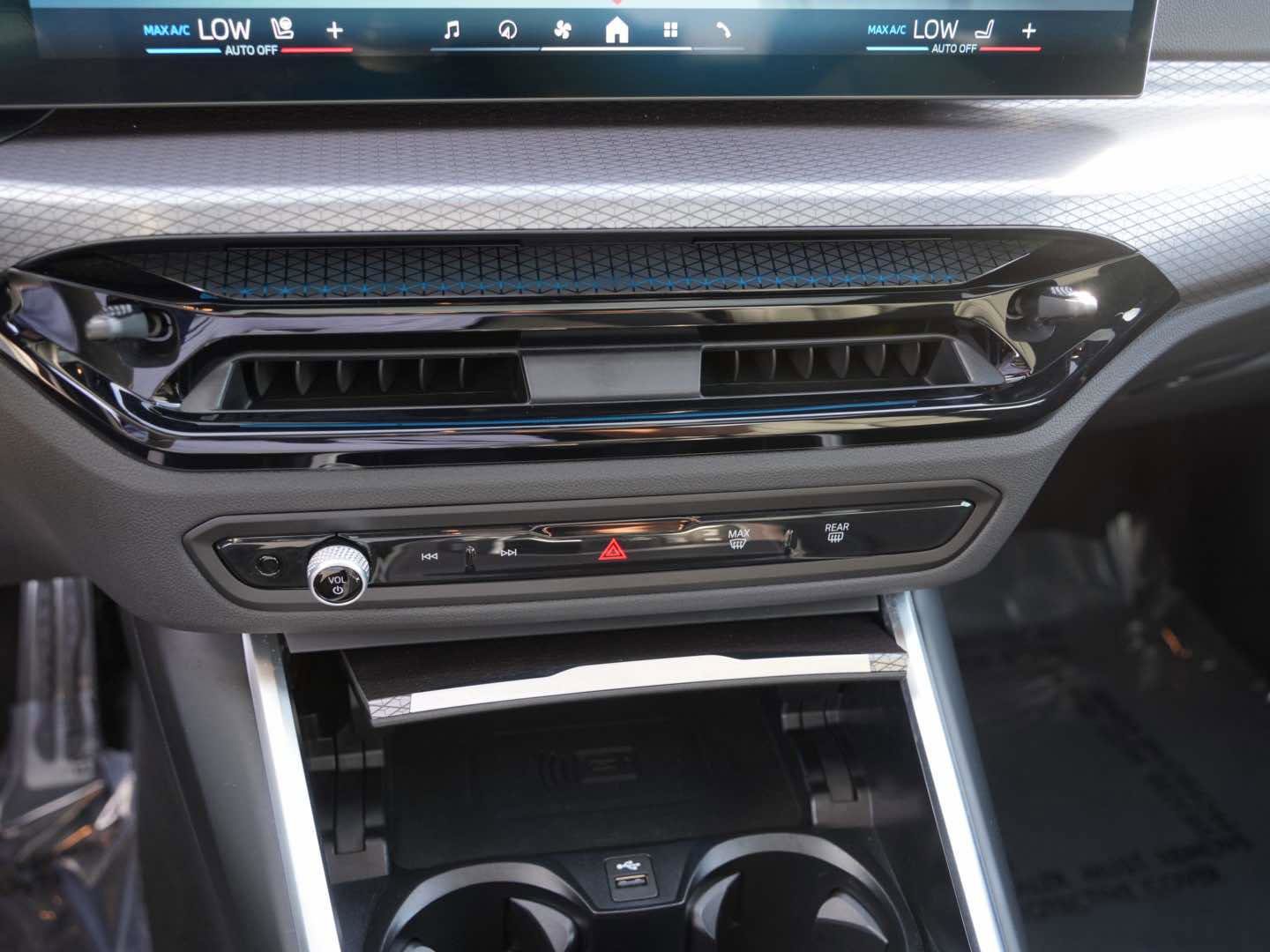 Used 2025 BMW M340i w/ Premium Package image 20