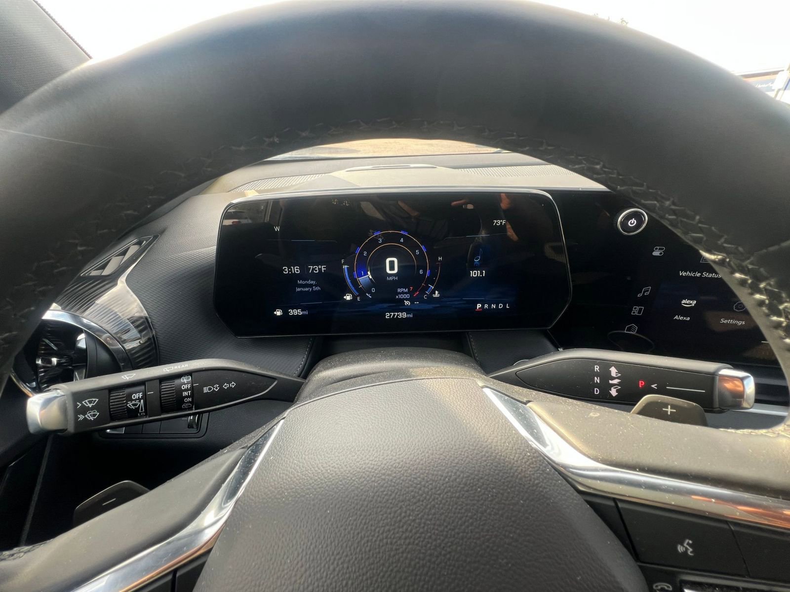 Used 2025 Chevrolet Equinox LT image 40