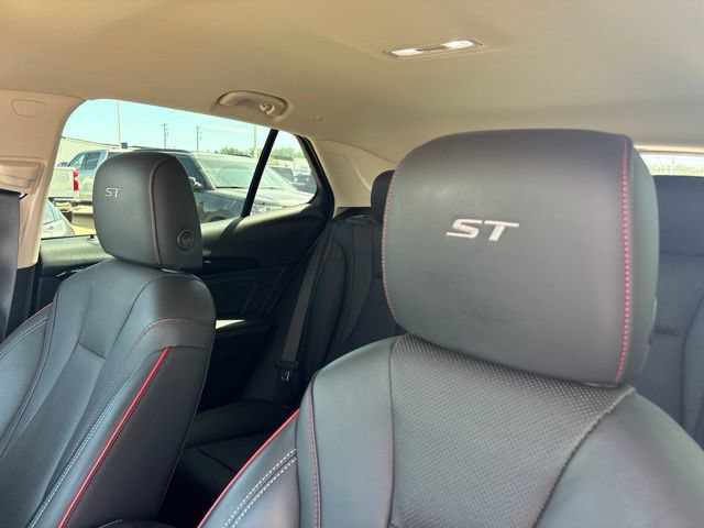 Used 2022 Buick Envision Essence w/ Sport Touring Package AWD/4WD image 11