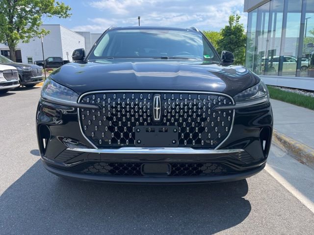 Used 2026 Lincoln Aviator Reserve AWD/4WD image 2
