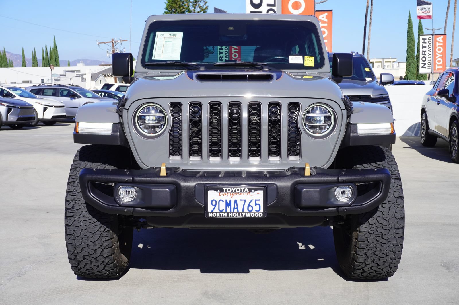 Used 2022 Jeep Wrangler Unlimited Rubicon w/ Xtreme Recon 35" Tire Package AWD/4WD image 2