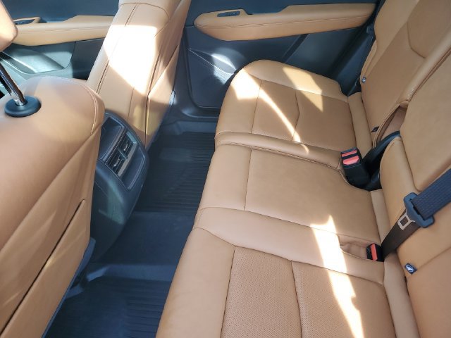 Certified 2025 Cadillac XT5 Premium Luxury w/ LPO, Floor Liner Package AWD/4WD image 32